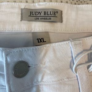 White Judy blue shorts